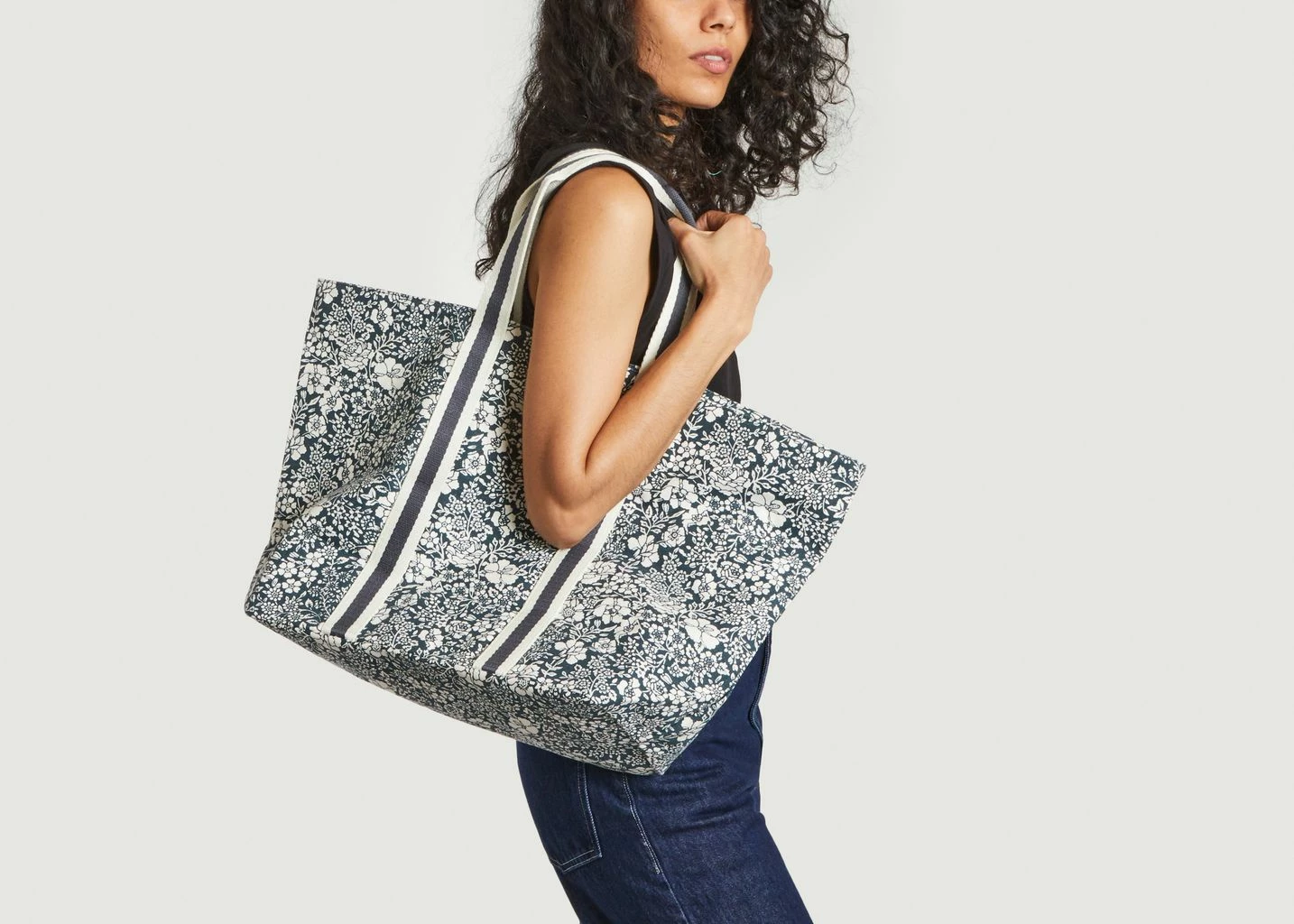 Petite Mendigote Large Tote Bag With Floral Pattern Mia 1 Petite Mendigote Large Tote Bag With Floral Pattern Mia