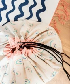 Play and Go Rainbow Toy Storage Bag 8 Play and Go Rainbow Toy Storage Bag