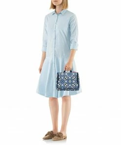 Reisenthel XL Floral 1 Large Foldable Toilet Bag 8 Reisenthel XL Floral 1 Large Foldable Toilet Bag