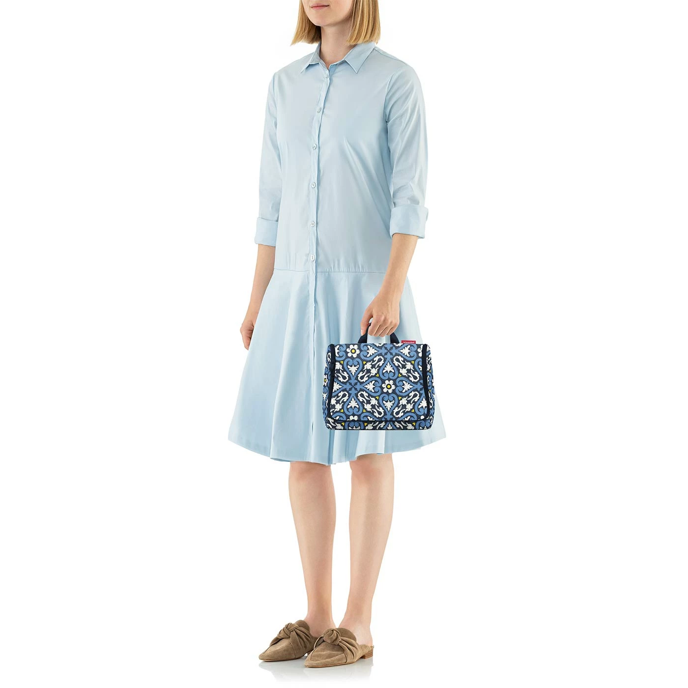 Reisenthel XL Floral 1 Large Foldable Toilet Bag 4 Reisenthel XL Floral 1 Large Foldable Toilet Bag